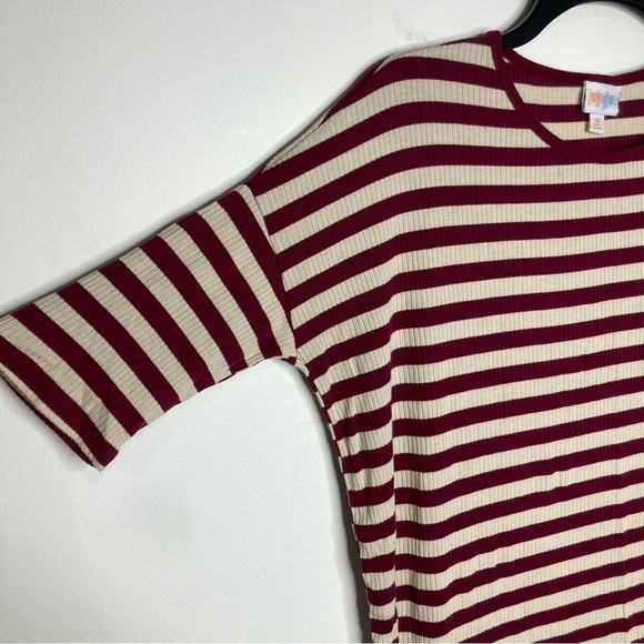 Lularoe Irma oversized top size XS - Picture 4 of 5